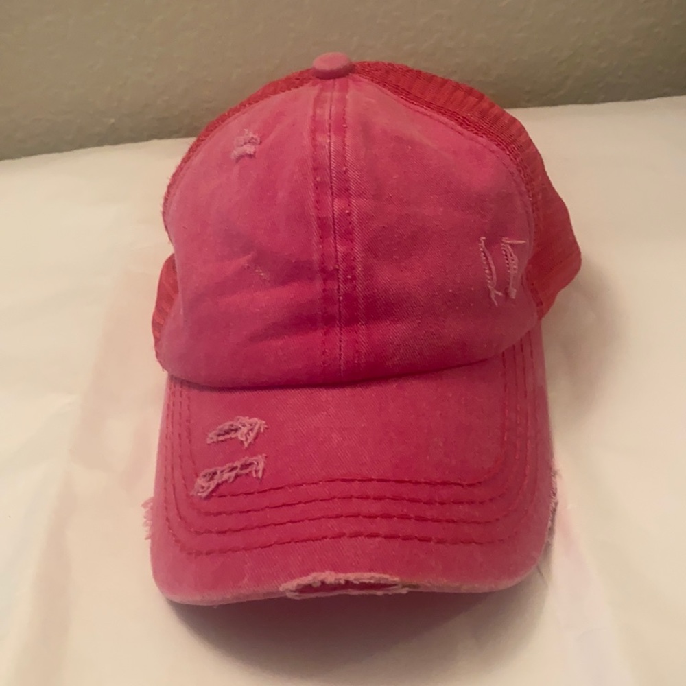 CUTE💗 C.C Pony Tail Cap